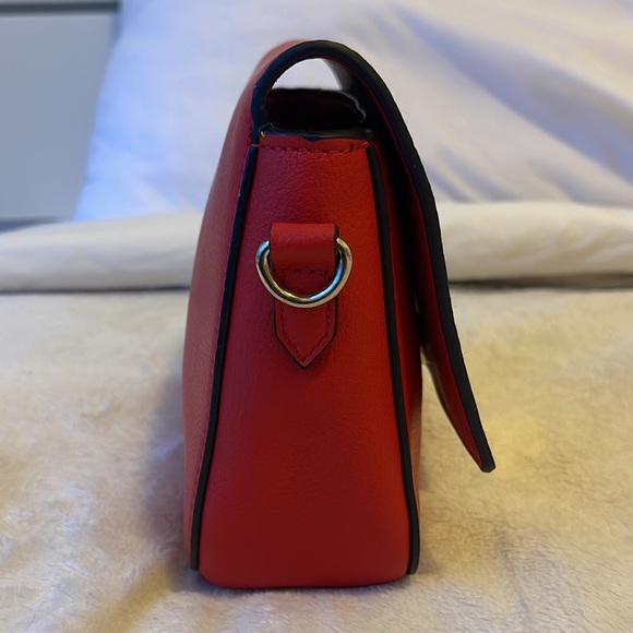 Red Crossbody Bag with chain link strap and gold buckle from ZARA - Picture 3 of 9
